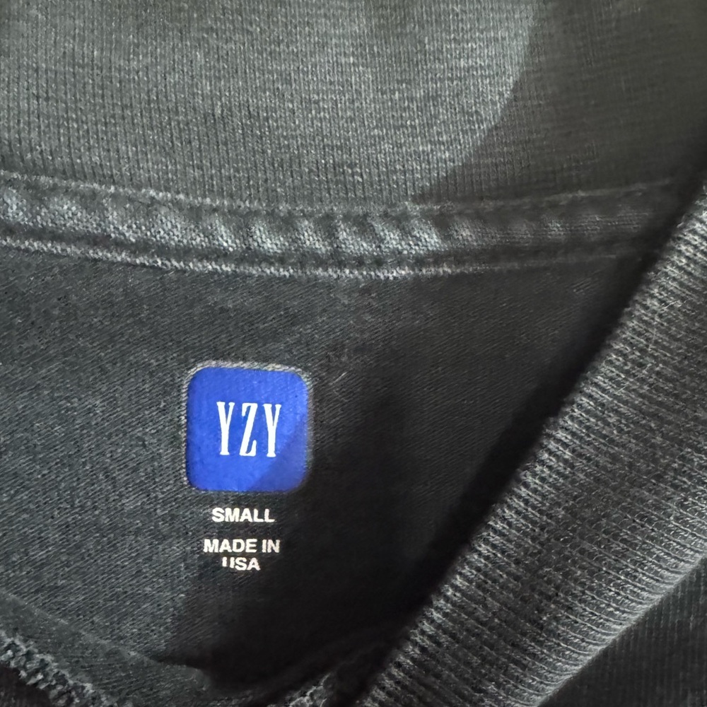 YZY X GAP Engineered by Balenciaga L/S Tshirt - Picture 4 of 4